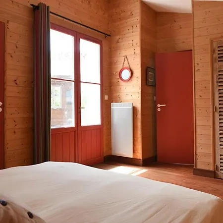 Maison De Famille Avec Jardin Au Centre Du Village - Fr-1-434-120 Vakantiehuis