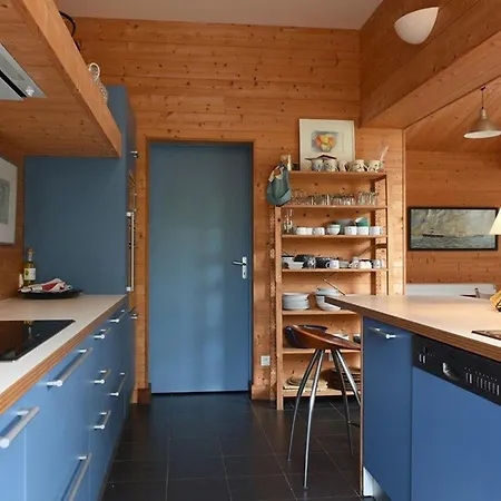Maison De Famille Avec Jardin Au Centre Du Village - Fr-1-434-120 Holiday home