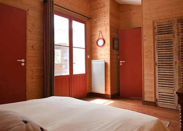 Maison De Famille Avec Jardin Au Centre Du Village - Fr-1-434-120 Semesterbostad