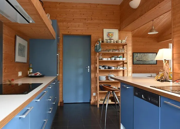 Maison De Famille Avec Jardin Au Centre Du Village - Fr-1-434-120 Semesterbostad