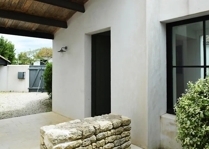 Maison De Famille Avec Jardin Au Centre Du Village - Fr-1-434-120 Semesterbostad Les Portes-en-Re